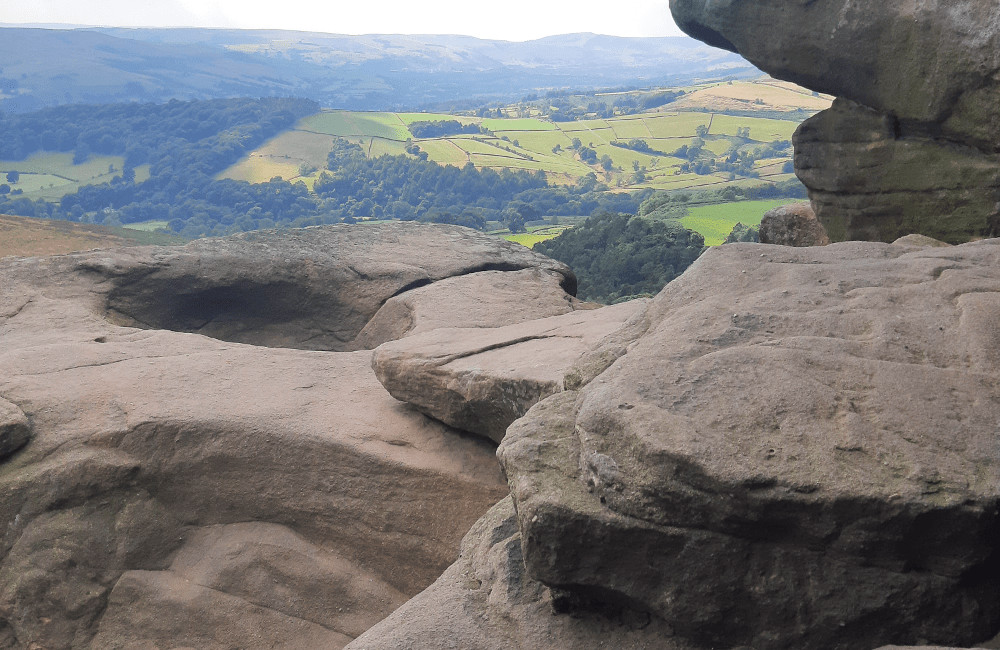 Stanage Edge Robin Hoods Cave Peak District (4)